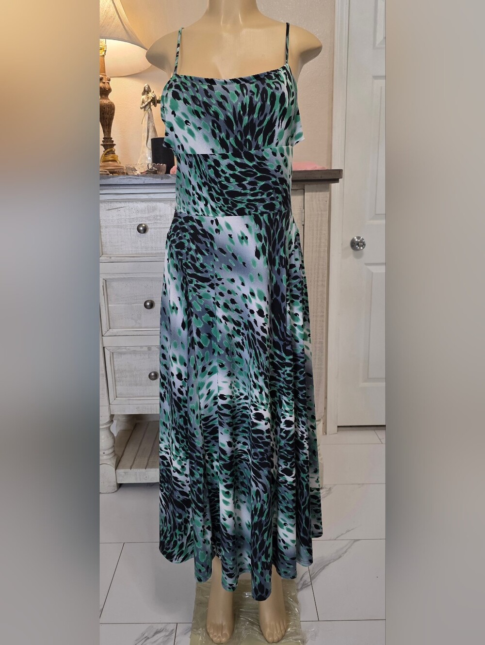 NWT Ariella Green and Black Animal Print Slip Maxi Dress - Picture 2 of 6